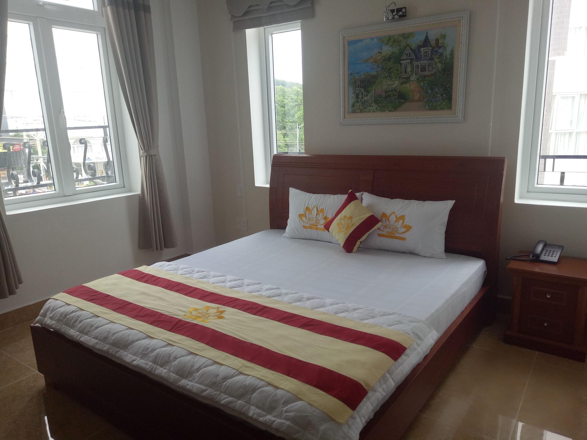 Nice Life Hotel Phu Quoc Buitenkant foto